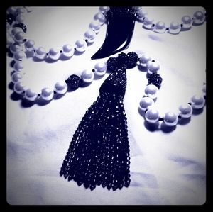 Heavy pearl necklace